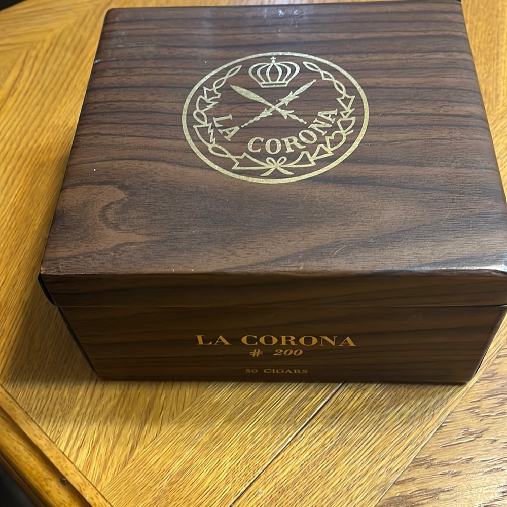 ✨ 3/$15 ✨ Vintage La Corona Cigar Box